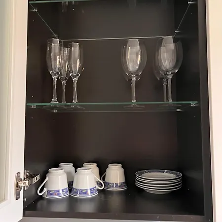 Apartment Helle City-wohnung Mit Balkon Nahe Bahnhof