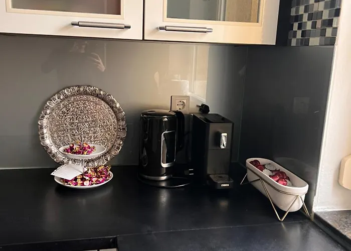 Apartman Helle City-wohnung Mit Balkon Nahe Bahnhof *